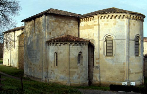 de abdij Sainte-Marie-dArthous in Hastingues