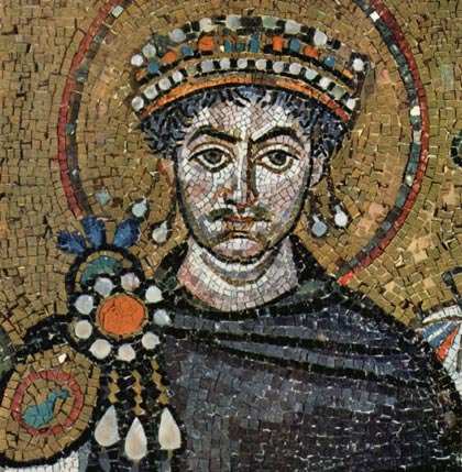 Keizer Justinianus I. Mozaek, Begin 6de eeuw. Ravenna, basiliek San Vitale