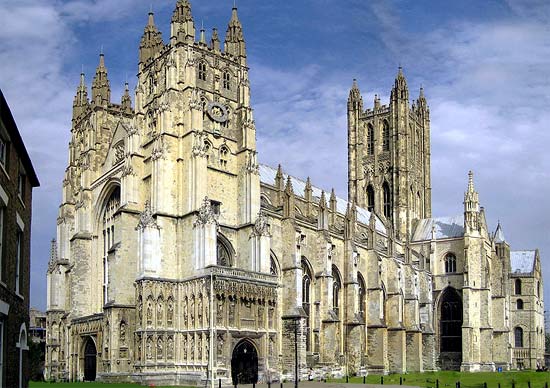 De kathedraal van Canterbury, waar de H. Thomas Becket werd vereerd.