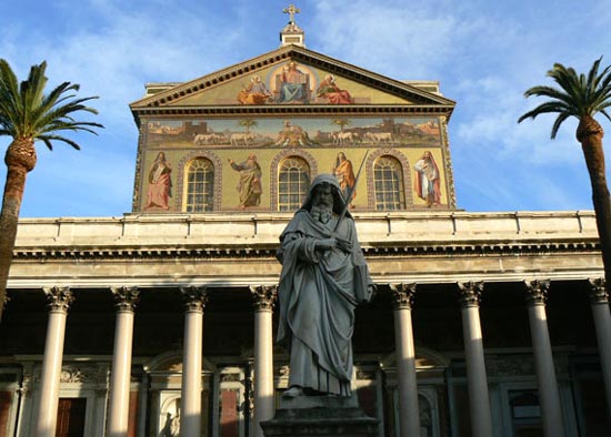 De basiliek van St. Paulus-buiten-de-Muren in Rome.
