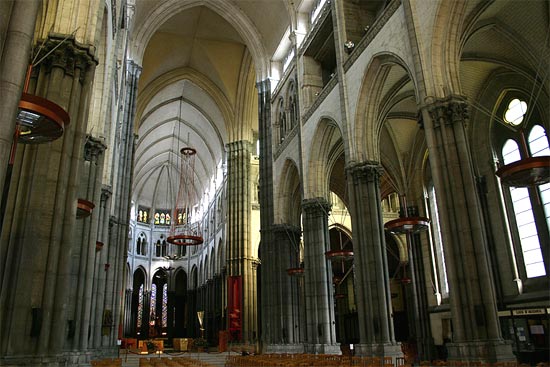 Interieur kathedraal Notre Dame de la Treille. Rijsel.