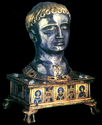 reliekschrijn met hoofd van paus Alexander. Godfried van Hoei, 1145. (Brussel, Kon. Musea Kunst en Geschiedenis)