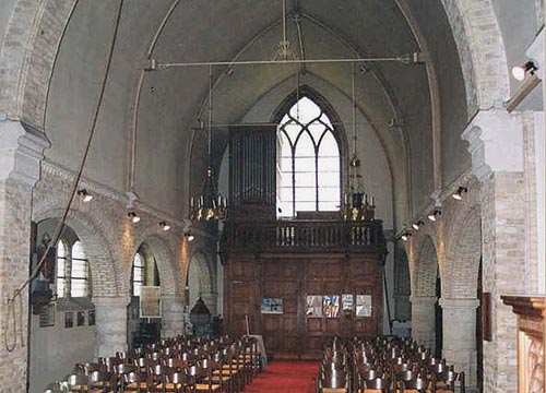 interieur van de parochiekerk van Sint-Jacobs-Kapelle.