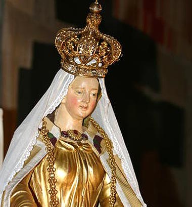 het mirakelbeeld van Notre-Dame du Saint-Cordon
