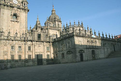 de Praza da Quintana aan de zuidkant van de kathedraal