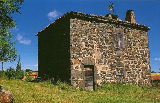 Hospice in Augeac (Fr., Auvergne) voor Compostela-pelgrims 