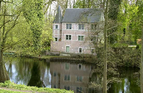 Voormalig pesthuis van Roosendael in Sint-Kathelijne-Waver.