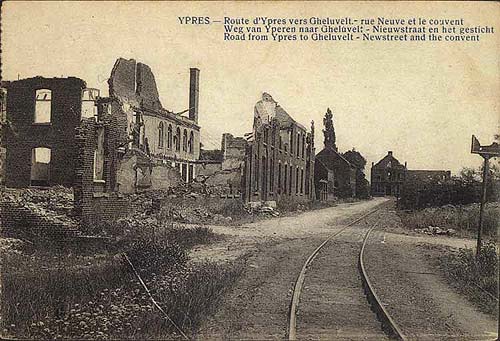 de ruïnes van het klooster na de Wereldoorlog 1914-18