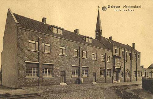 het klooster en de meisjesschool in Geluwe (omstreeks 1930)
