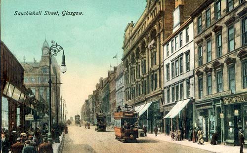 een drukke straat in het centrum van Glasgow
