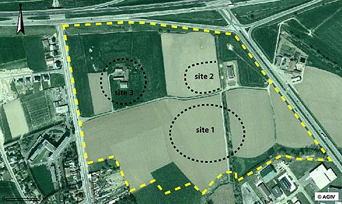 het toekomstig industrieterrein ten noorden van Menen. Op site 1 en 2 zijn resten van een nederzetting én van een weg uit de Romeinse tijd gevonden