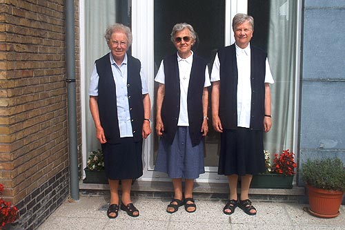 de 3 bewoonsters van het filiaal van Mariakerke-Oostende